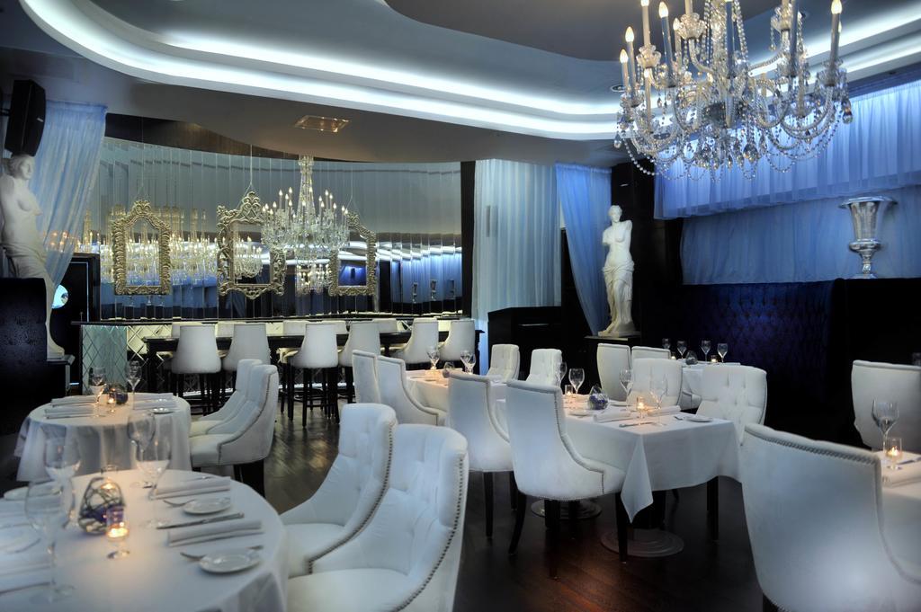 Sun City Hotel - The Gabriel Káhira Exteriér fotografie Restaurant in the hotel