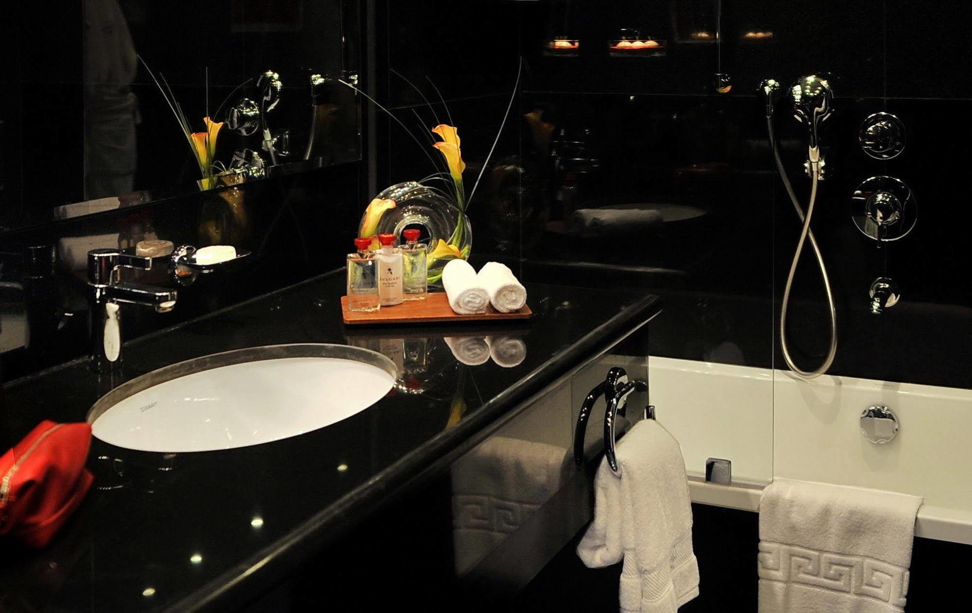 Sun City Hotel - The Gabriel Káhira Exteriér fotografie Bathroom